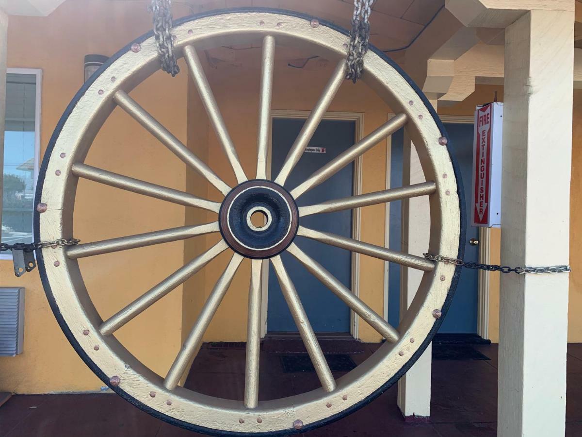 Wagon Wheel Motel Salinas Ngoại thất bức ảnh